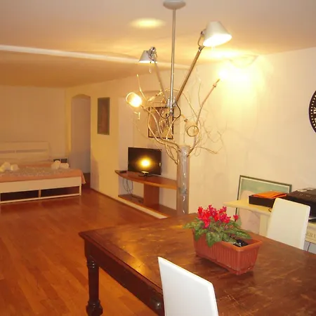 Zaffiro Blu Airport B&B