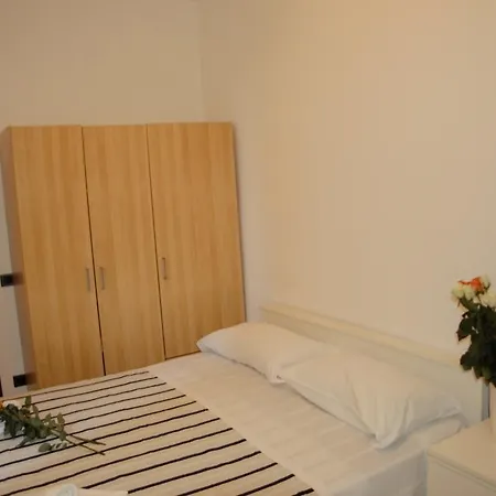 Zaffiro Blu Airport Bed and Breakfast 3*