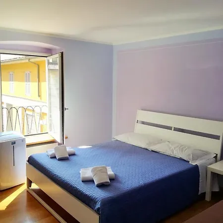 Zaffiro Blu Airport Bed & Breakfast 2*