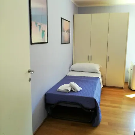 Zaffiro Blu Airport Bed and Breakfast
