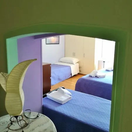 Bed and Breakfast Zaffiro Blu Airport 3*
